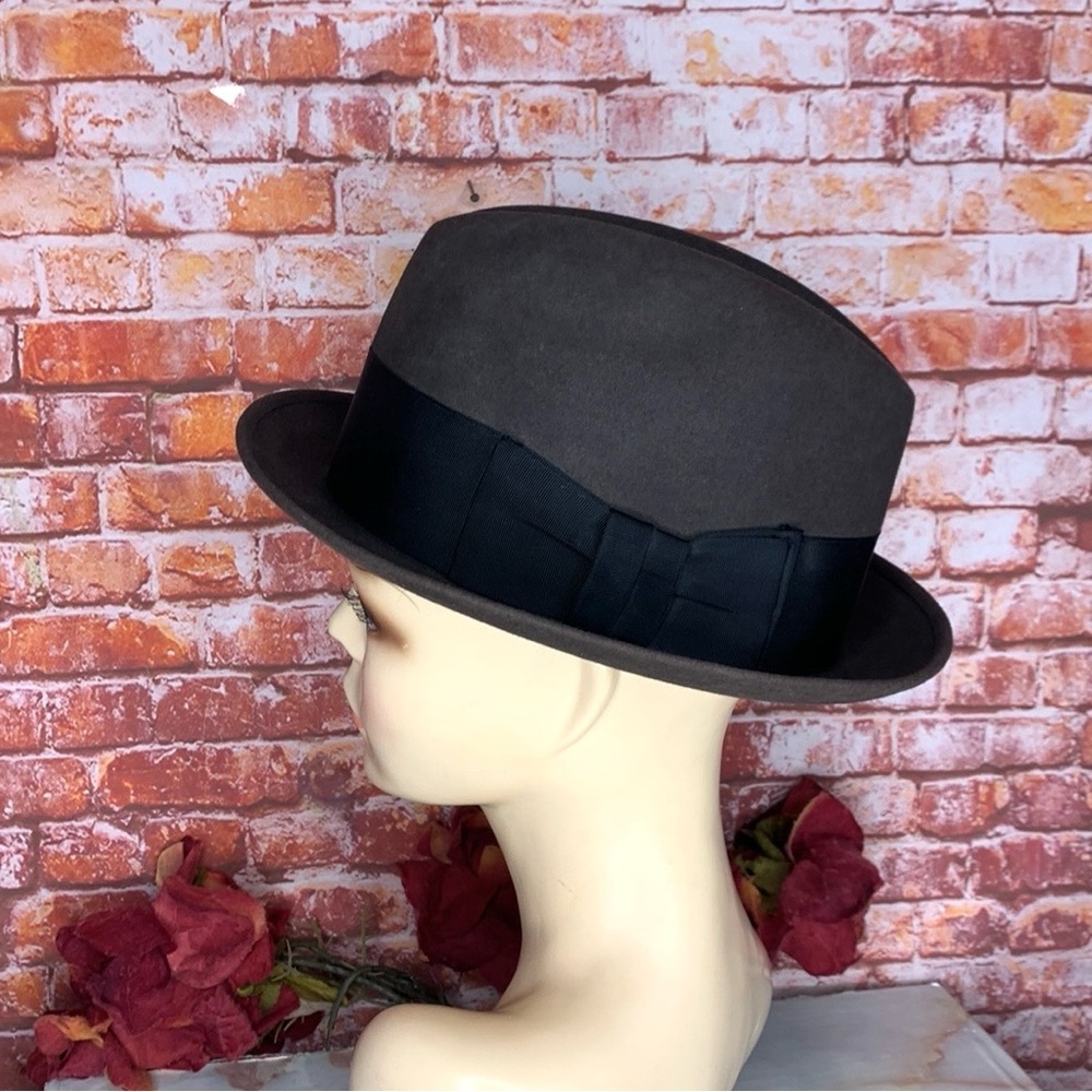 Vintage Larchmont gray and Black fur felt  Fedora - Picture 6 of 10